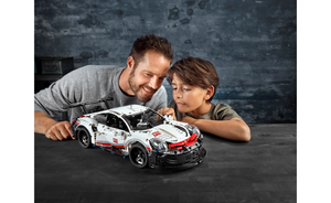 LEGO Technic Porsche 911 RSR