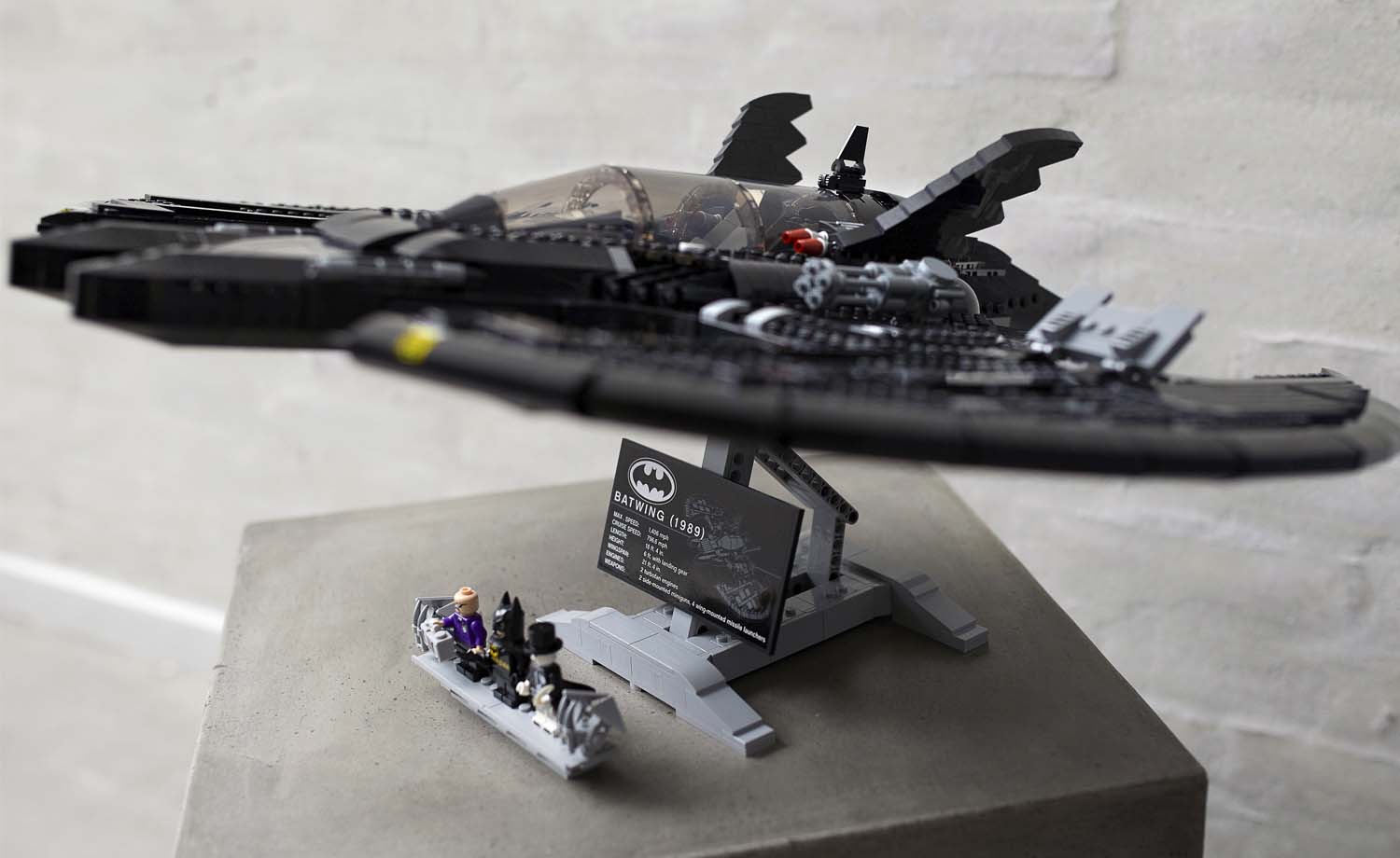 LEGO DC 1989 Batwing