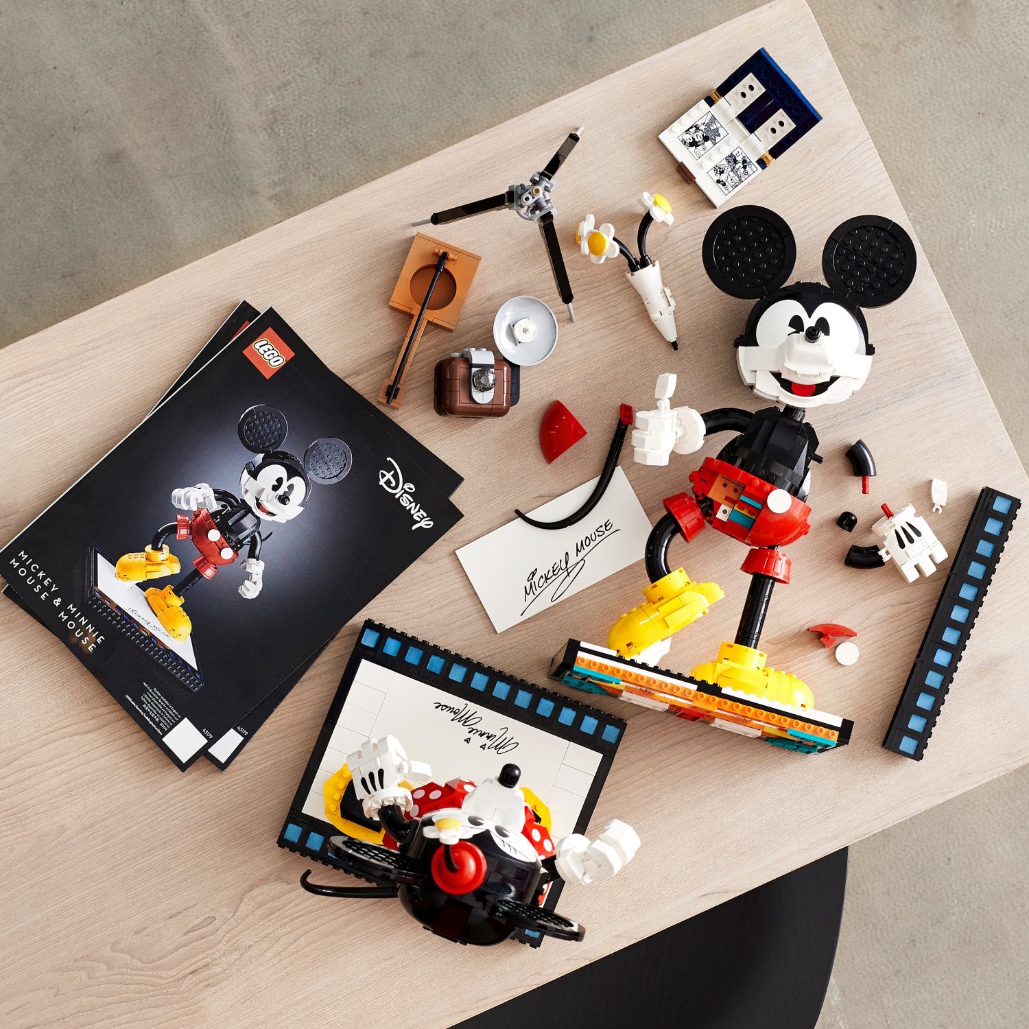 LEGO Disney Mickey Mouse and Minnie Mouse
