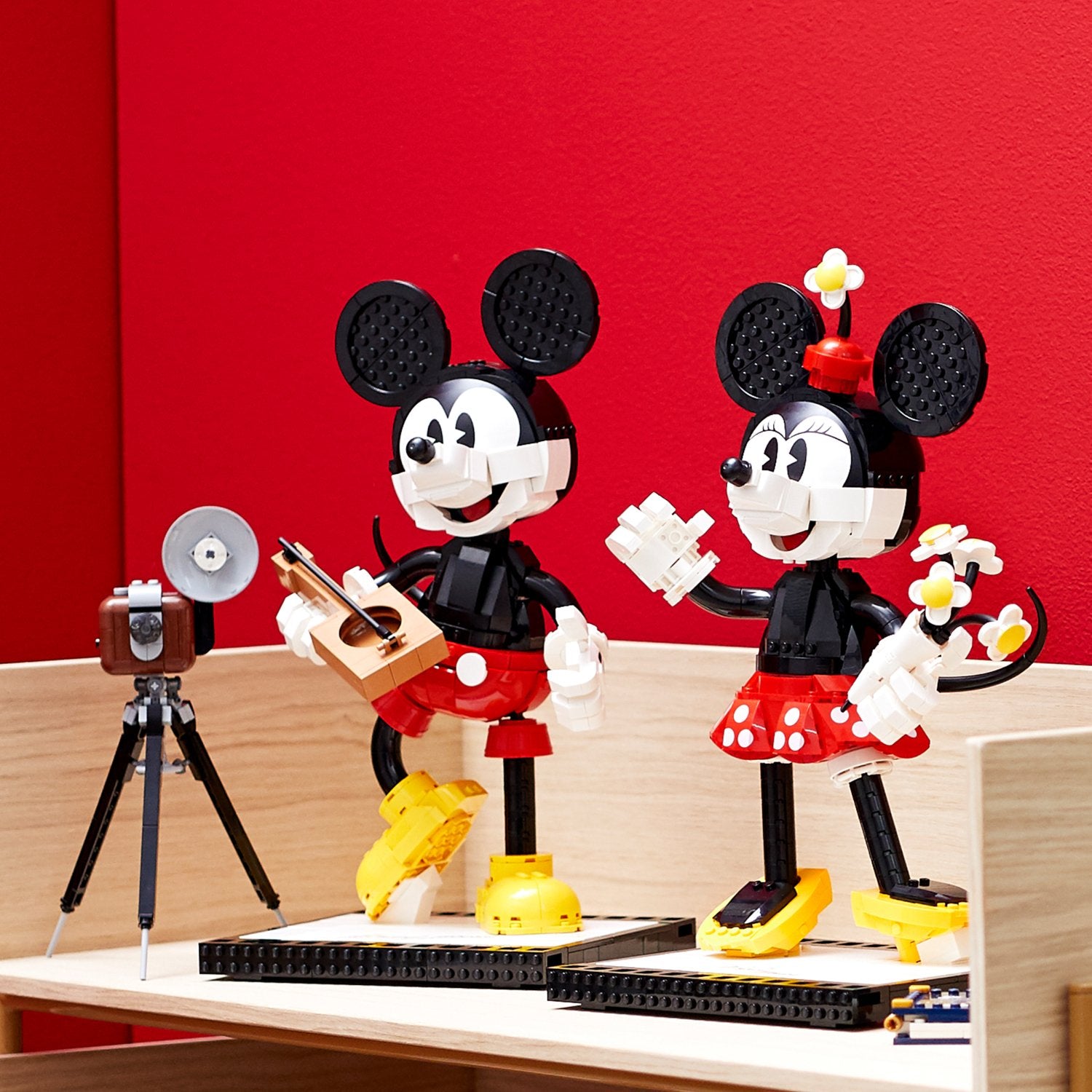LEGO Disney Mickey Mouse and Minnie Mouse
