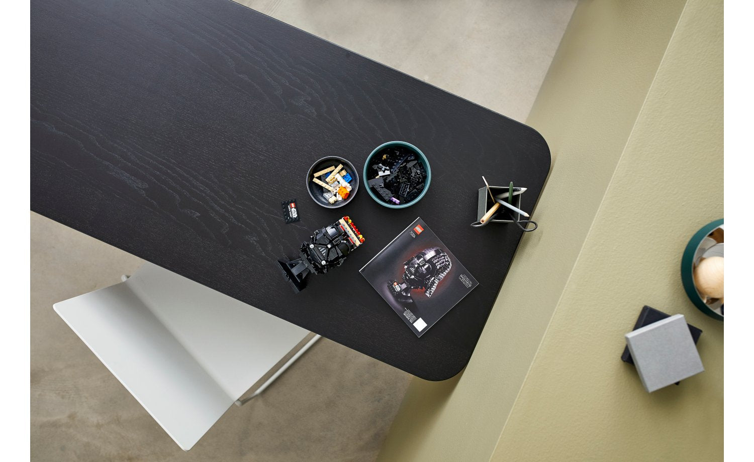 LEGO Star Wars Darth Vader Helmet