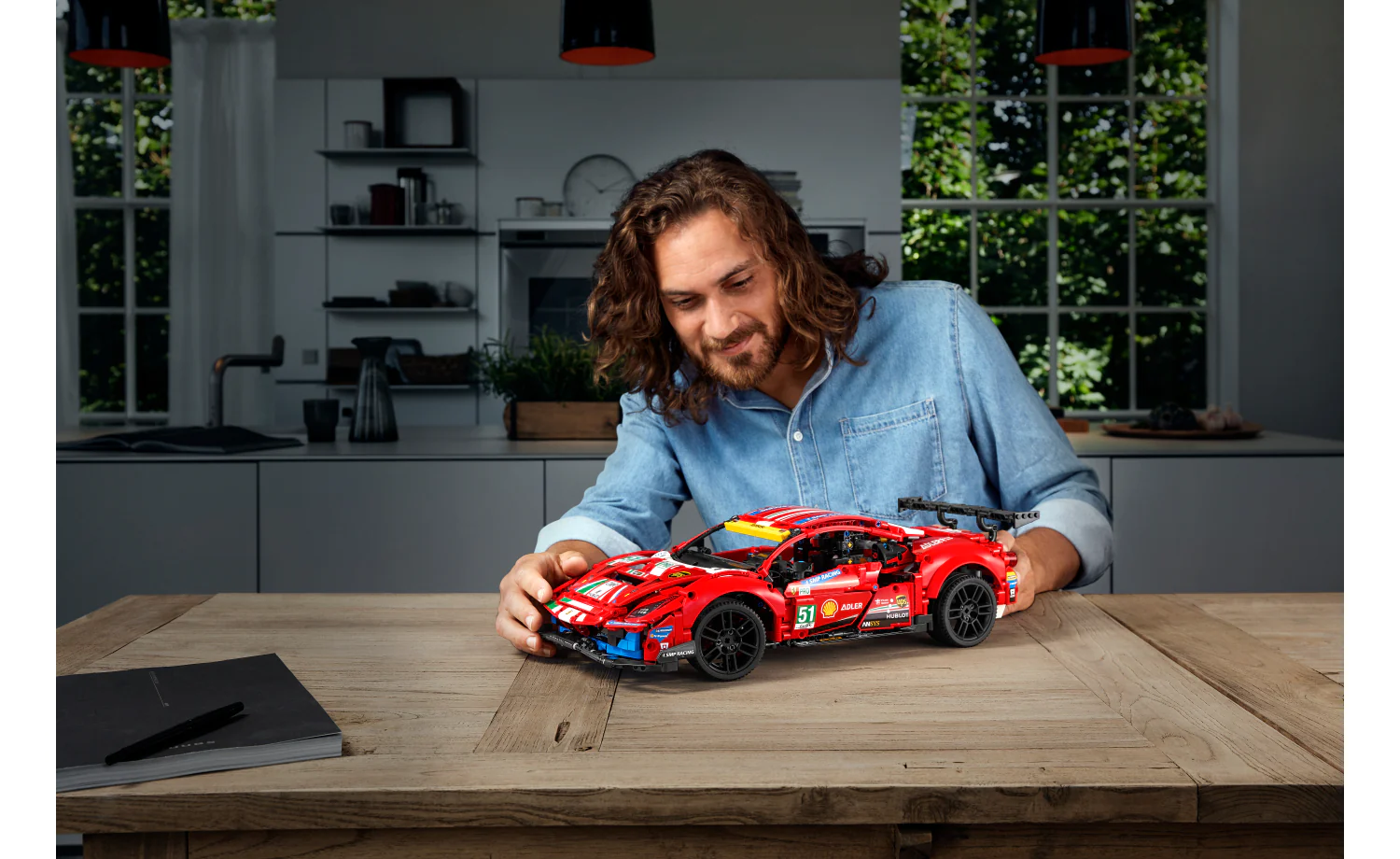 LEGO Technic Ferrari 488 GTE "AF Corse #51"